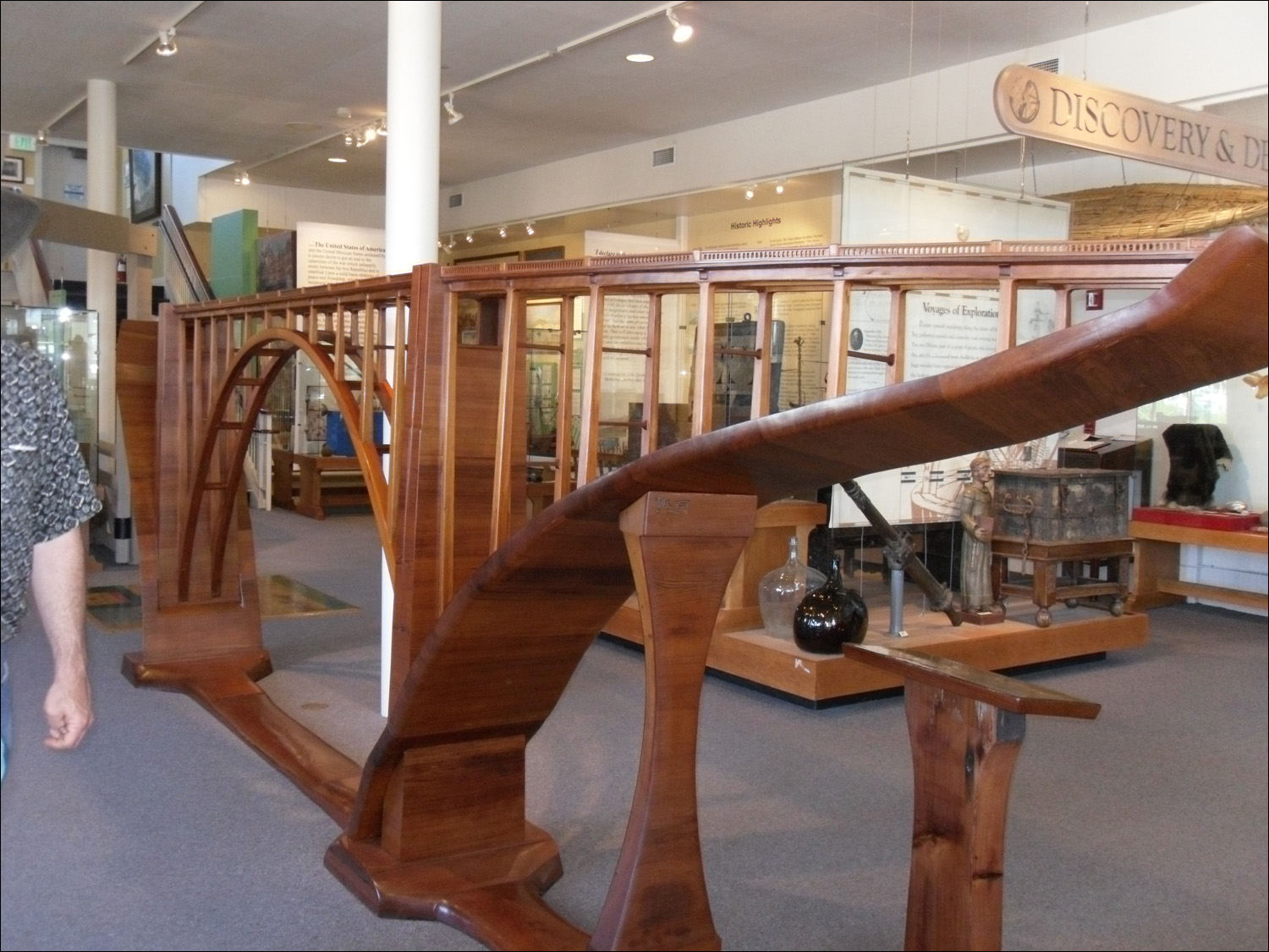 model of Bixby bridge in wood by bridge designer